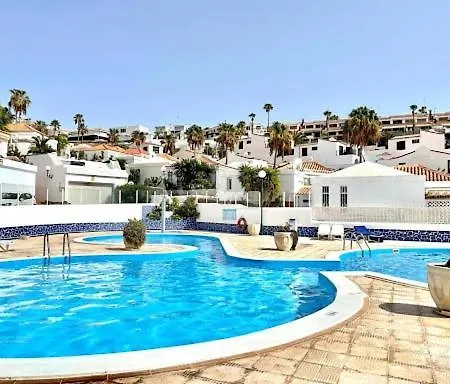 Διαμέρισμα Holliday Village *
